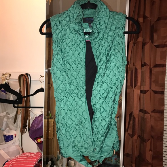 Escada Sport Vest - Picture 2 of 5